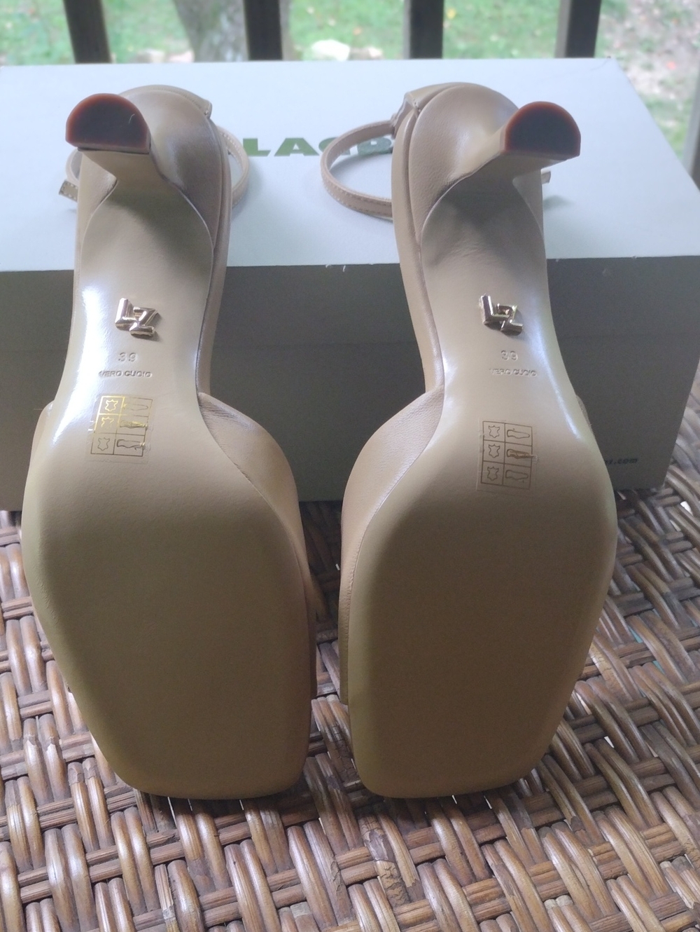 NIB Lola Cruz nude Ankle-Strap Open-Toe Heels 2" Heels - Picture 4 of 8